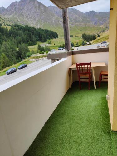 véritable 2 pièces, vue panoramique, Allos (foto 10)