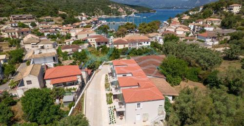 8 Homes, Meganisi (Foto 2)