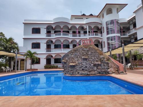 . Hotel Real del Quijote a sólo 50 metros de la playa