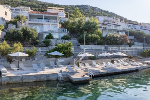 Villa Azzurro with Private Beach - Neum