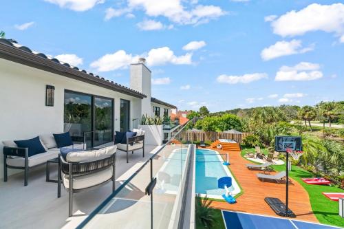 Dream Retreat 11 bdr Pool, Spa, Sauna, Gym, Cold Plunge L75 in Country Club