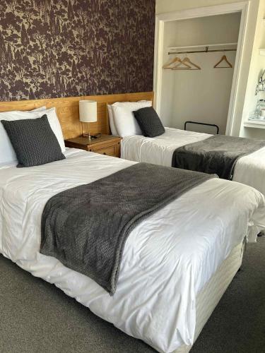 The Black Swan Hotel – Kelso