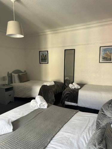 The Black Swan Hotel – Kelso