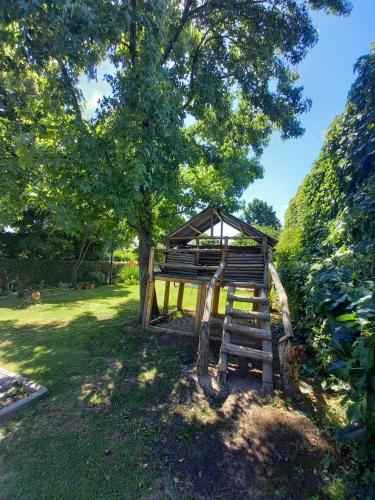 Dārzs, NEWEN POSADA in La Consulta San Carlos Mendoza