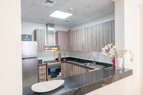 Luxury Apartment l Dubai Mall on your doorstep, Дубай (фото 2)