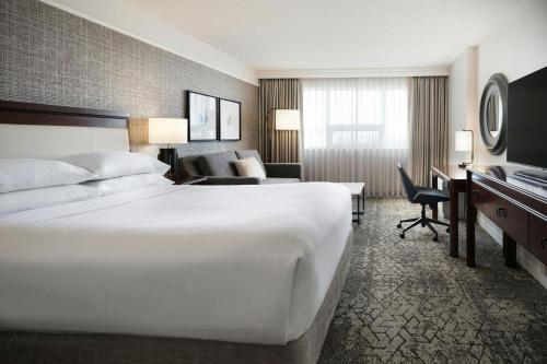 King Room with Sofa Bed room in Sheraton Cavalier Calgary Hotel