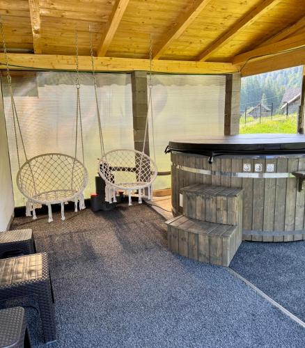 Cabana de Sub Deal Arieșeni (Cabana de Sub Deal Arieseni) in Arieseni