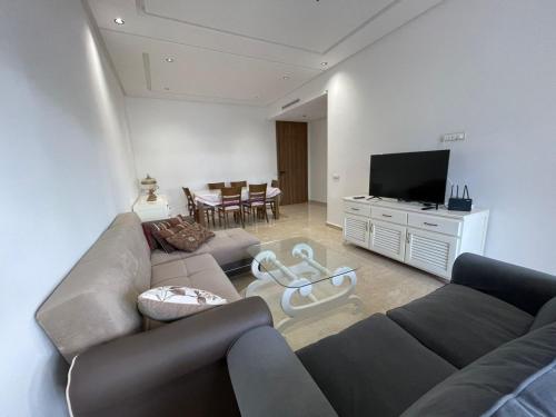 Appartement Luxe Vue Piscine Residence Les Perles de Bentriaa, El Mansouria near Dream Village