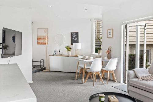 Charming 2BR Home Near City & Bay by Zodiak Stays, Auckland (fotografie 8)