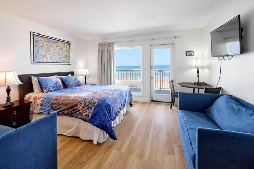 Ground Floor Condo - Ocean View - Pool & Hot Tub