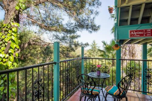 La Casita Private Resort Spa and Mini Golf Course in 阿爾派恩 (CA)