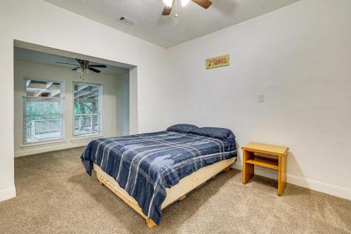 Pet-Friendly Home with Patio - 3 Mi to River Walk! - image 3