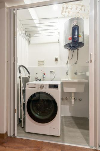 Two-Bedroom Apartment image 5