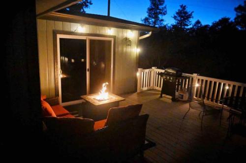 Modern & Peaceful Farmhouse in the Woods in Black Bill Park