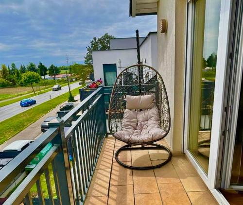 80 m2 Rooftop Apartment with Balcony & Free Parking