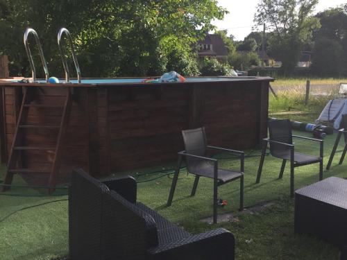 Gîte Mers-sur-Indre, 5 pièces, 13 personnes - FR-1-591-166 (Gite 13 pers. dans une ancienne gare avec piscine, jardin clos, terrasse et equipements PMR - FR-1-5) in Mers-sur-Indre