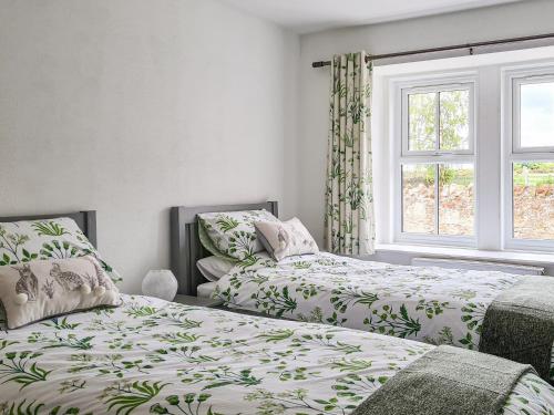 Зовнішній вигляд готелю, 2 Setonhill Cottages in Лонгніддрі