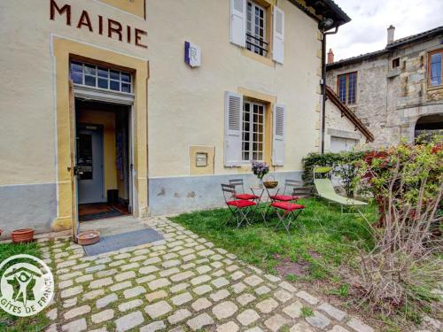 Gîte Sainte-Croix-en-Jarez 4 pièces 10 personnes - FR-1-496-136 - image 7