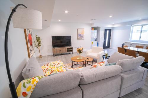 Stylish Private Ensuite Room Near Usc - West Hollywood, CA