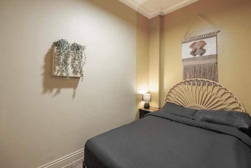 Mad Monkey Coogee Beach Hostel Room Type - Private Micro Room with Shared Bathroom