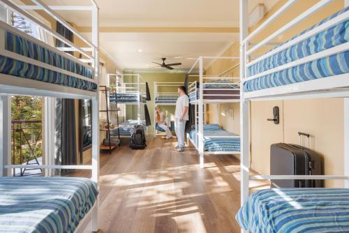 Mad Monkey Coogee Beach Hostel Room Type - Bed in 10-Bed Mixed Dormitory with Balcony