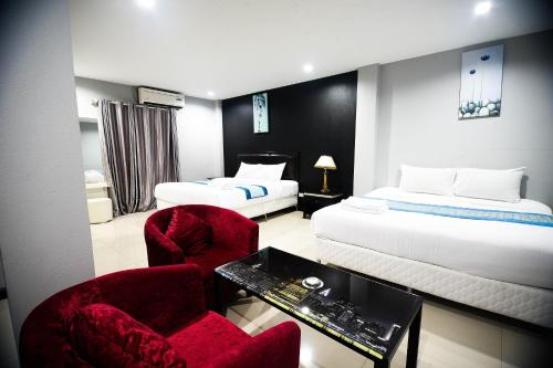 room detail thumbnail 0