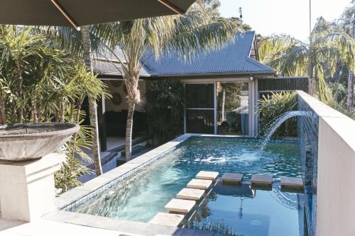 Grand Luxe Villa - 2 Bedroom Retreat with Pool and Spa.