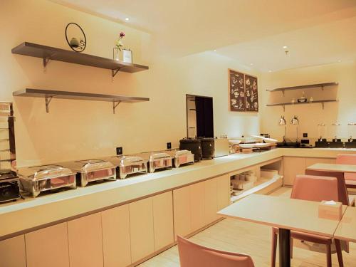 . City Comfort Inn Huaihua East Station