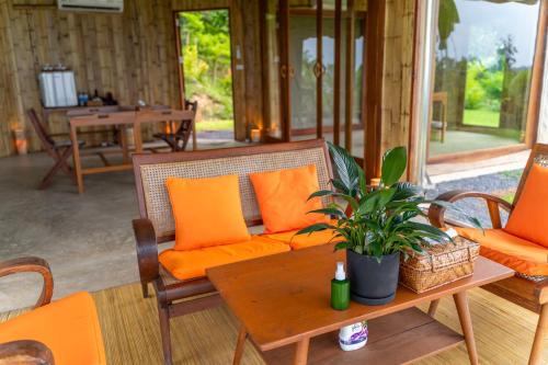 9 Hornbills Tented Camp - Tap to explore photos