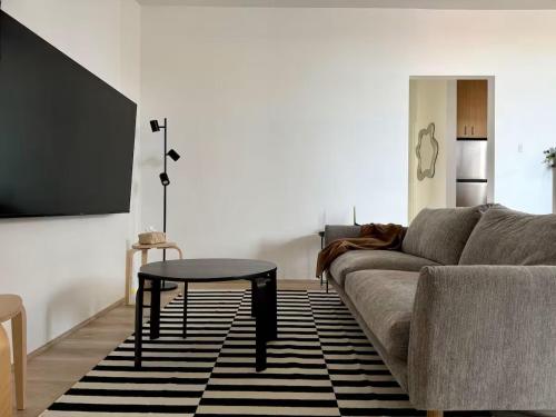 Carnarvon Lodge in North Sydney