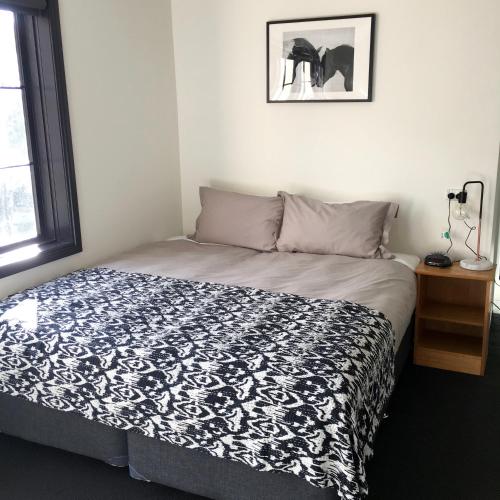 Standard Six Shared Room