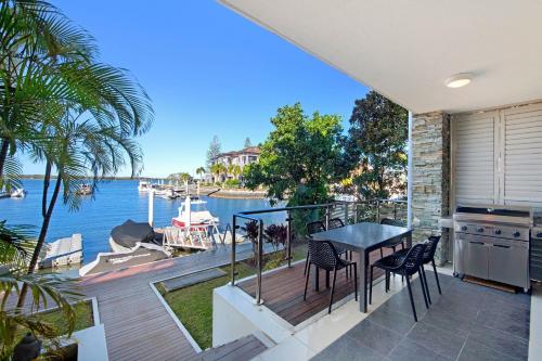 Waterfront Oasis in Runaway Bay - CoastHM - Gold Coast