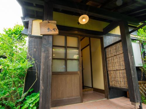 room detail thumbnail 1