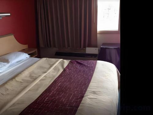 Rodeway Inn - image 13
