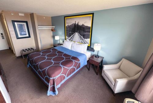 Standard King Room image 4