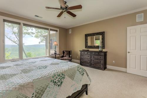 Удобства, Chasing Chipmunks - Sweeping mountain views and community amenities in Big Canoe