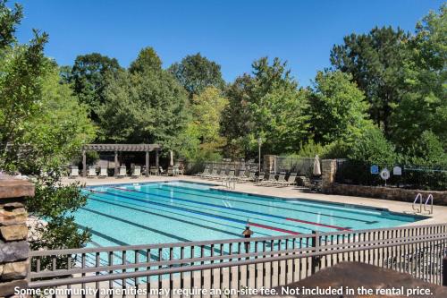 Удобства, Chasing Chipmunks - Sweeping mountain views and community amenities in Big Canoe
