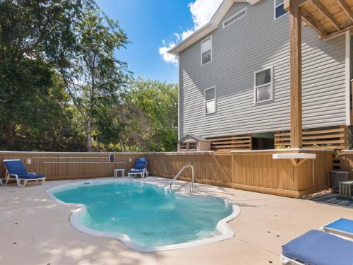 2155 - B and B`s Oasis by the Sea, Duck