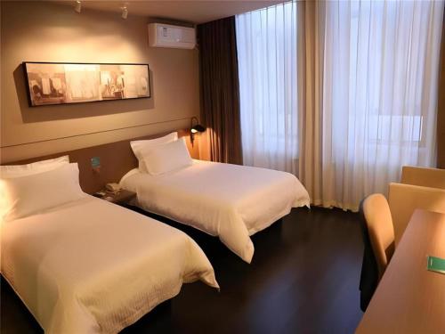 Jinjiang Inn Select Harbin Zhongyang Street Pedestrian Street Airport Bus Station