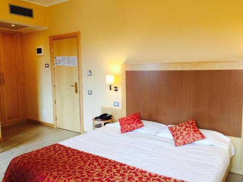 Mokinba Hotels Cristallo - image 6