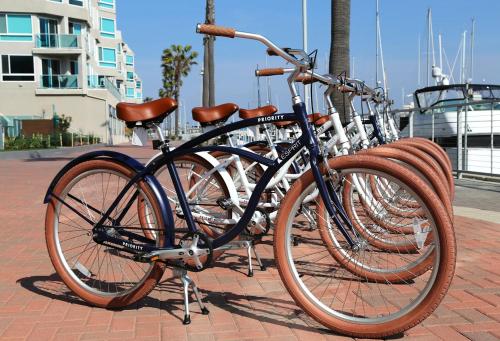 Marina Escape 2BR Townhouse with FREE PARKING, Los Angeles (zdjęcie 9)