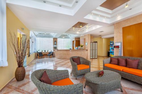 Hol, Atrium Hotel in Chalkidiki