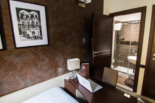 Hotel Charter – Rome