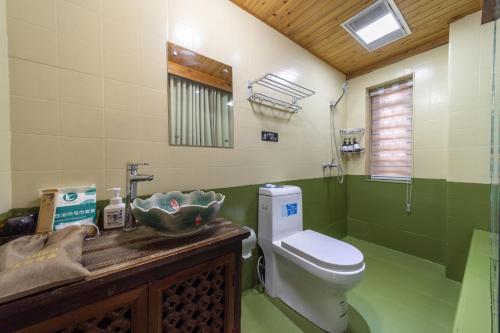 Superior Twin Room image 1