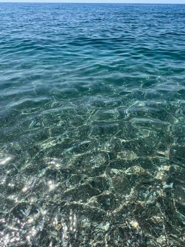 Naxos Room in เรกานาติ