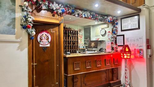 大堂, Albergo fiorita in 桑皮耶達雷納