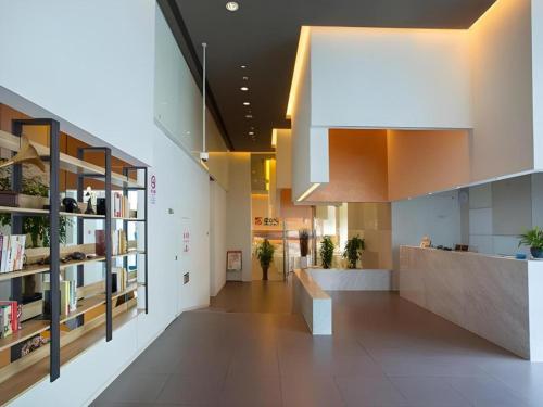 Jinjiang Inn Select Shanghai Fengxian Baolong Square North Yunhe Road, Shanghai