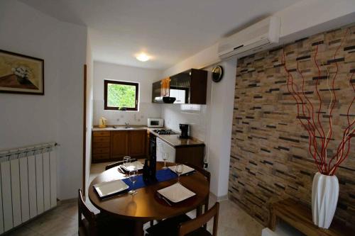 House and Apartments in Labin 8758 - image 3