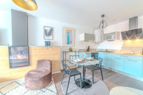 Bleuet Roanne centre-ville -Parking & Clim in Roanne