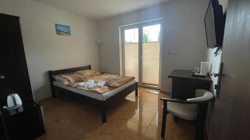 1 double bed